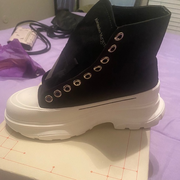 Alexander McQueen sneaker - Picture 1 of 2
